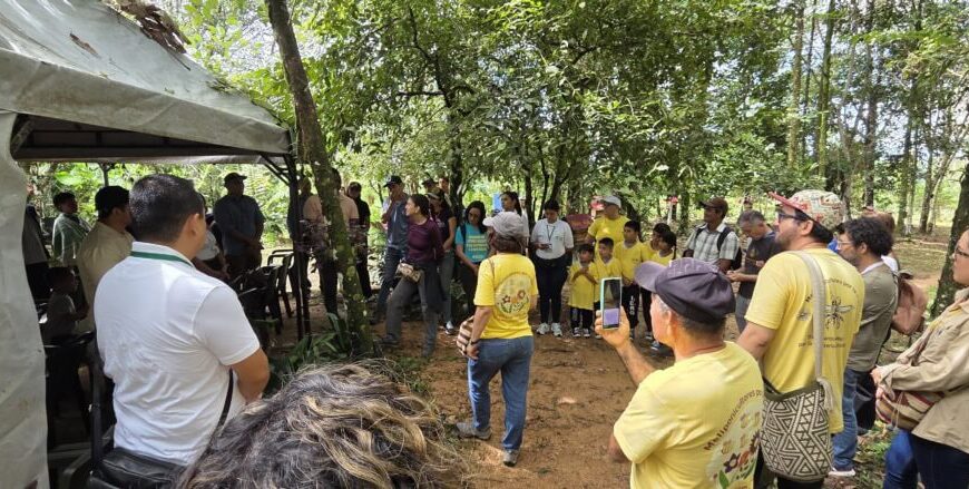 Governo do Acre conhece experiências sustentáveis em agrofloresta e apicultura&hellip;